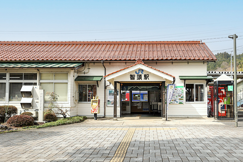 智頭駅の外観写真